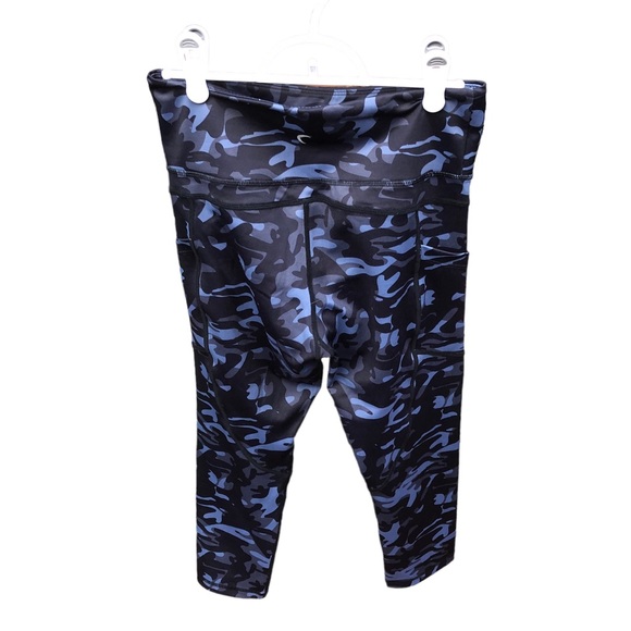 Zyia Active Camo Capri/Leggings - Picture 1 of 4